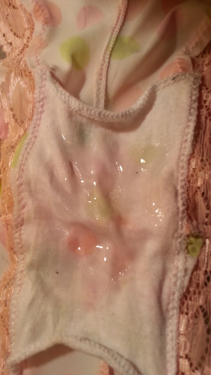 wickedlywenchy:  Messy aftermath :-)