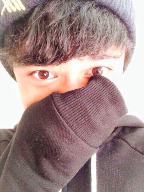 Screaming bc fetus Calum