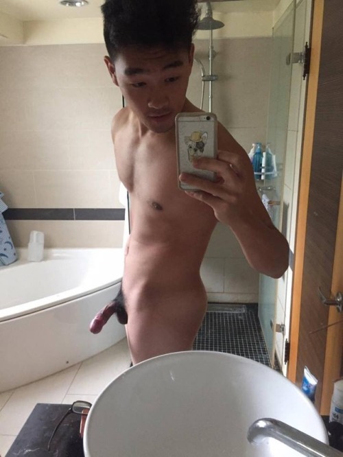 gaypornhole:  kylechung: Wow nice  porn pictures