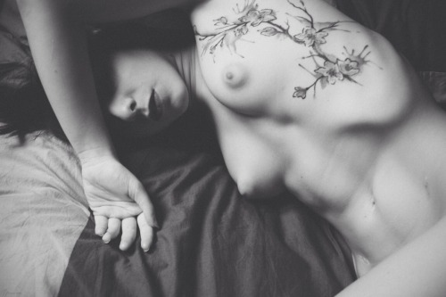 clemseroticdreams:Ph Flavio Torre