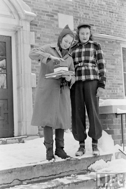 Stephens College(Alfred Eisenstaedt. 1938)