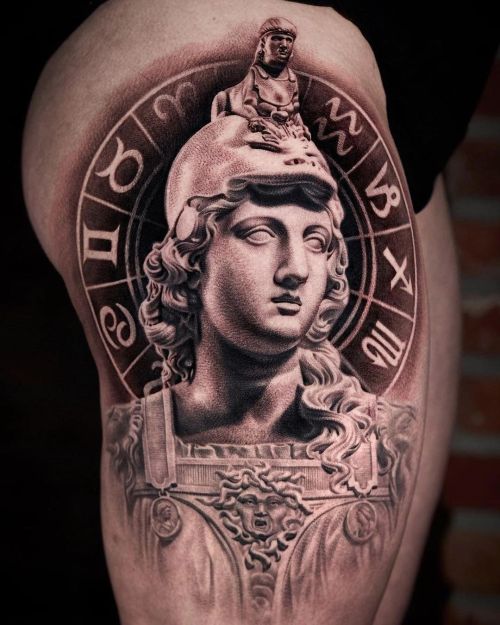 Amazing renaissance sculpture by Kil Jun @kiljun fresh vs. healed! 