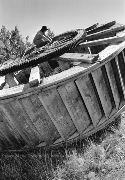 pogphotoarchives:  Chris Montoya working on water mill wheel at living history village, El Rancho de las Golondrinas, La Cienega, New MexicoPhotographer: Edward VidinghoffDate: 1989From the Santa Fe New Mexican Collection, Negative Number HP.2014.14.576