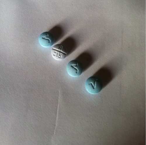 drugmelovely:  4 for me, none for you