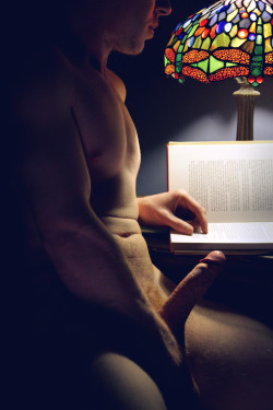 wow. naked reading…i like this