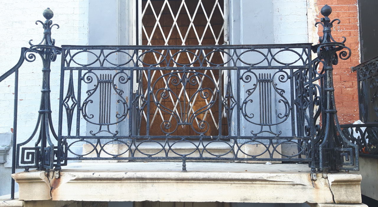 #grille#railing#black grille#wrought iron#ornate grille#symmetrical grille#misc grille#symbolic grille#2017#Baltimore#USA#Maison Marconi#Maryland#lyre