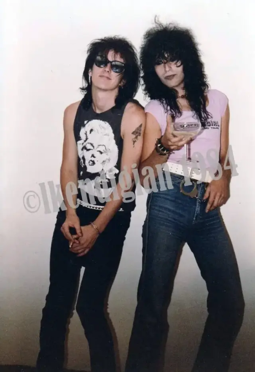 Izzy Stradlin. 