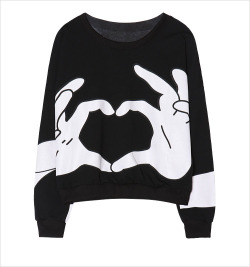 okaywowcool:  hand heart sweater - บ.82  Need