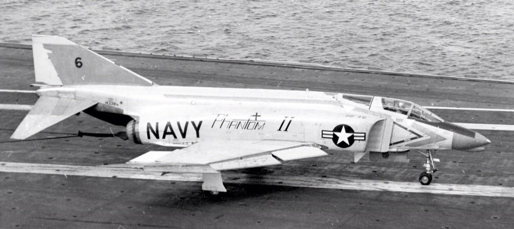 @ClassicNavalAir The sixth Phantom, a YF4H-1 pre-prod prototype during carrier trials aboard INDEPENDENCE, Feb 1960. #PhantomFriday https://t.co/xKpgkWvV2I