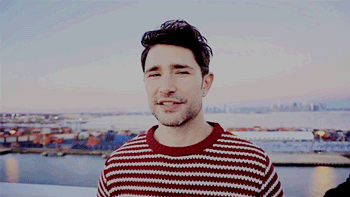 castamereblues:  matt + blue - Anthem Of The Seas CanYouEven? 