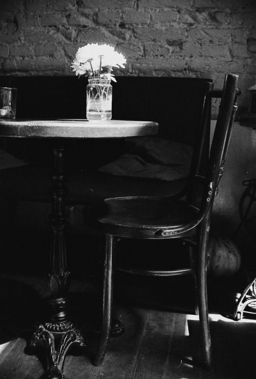 hesitanalien:Amelie cafe // ig. sagaroni