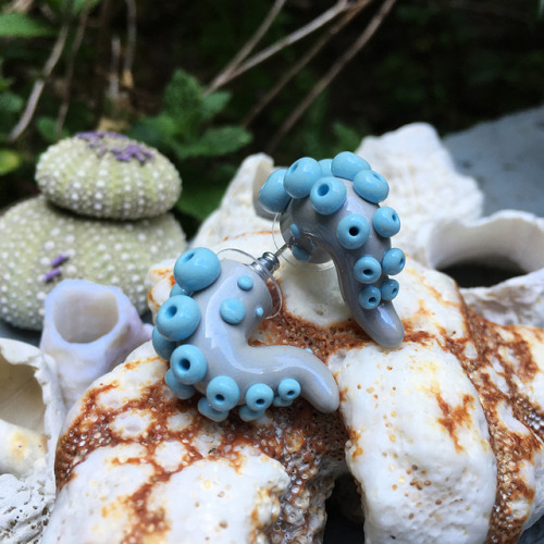 Shop Update~ I&rsquo;ve added a bunch of small tentacle earrings to my Etsy! Don&rsquo;t for