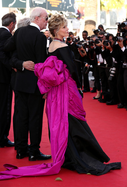 Jane Fonda (in Schiaparelli Couture) attends the premiere of “La giovinezza” (”The