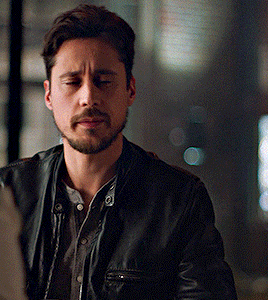 PETER GADIOT As JAMES VALDEZ