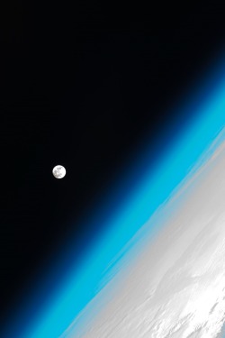 skyvvard:   The Moon and Earth || by: NASA's Marshall Space Flight Center 