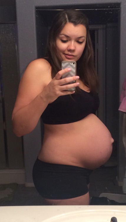 bfab11: Didn’t think I’d post an undies pic online, much less 9 months pregnant, but fuc