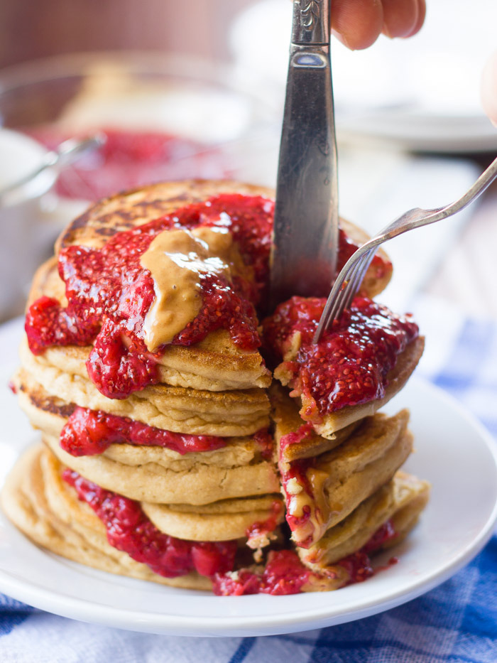 tinykitchenvegan:  Vegan PB&amp;J Pancakes