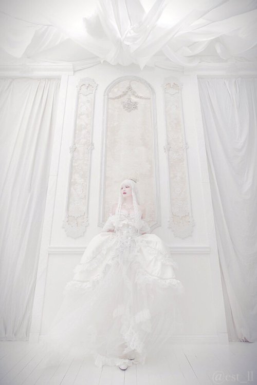 taishou-kun:shin The white queen - dress by Alice - Model Arisugawa Alice アリスガワアリス  - Japan - Apri
