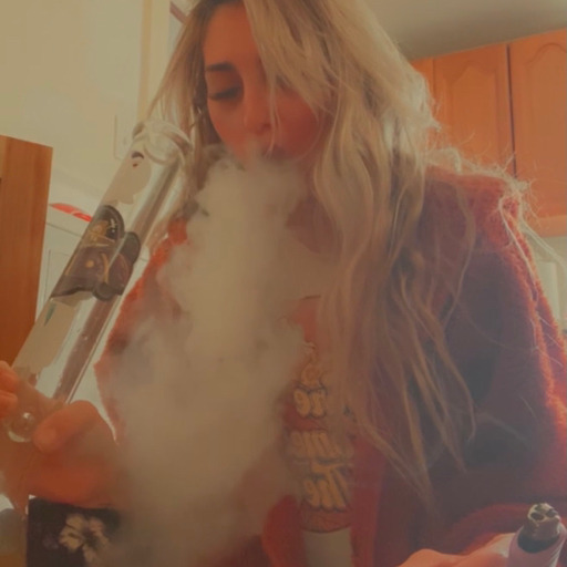 emeraldmoondreams:  Bong rips in my new cozy sweater thing 