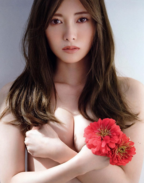 ywg1107779144: 白石麻衣 Shiraishi Mai しらいしまい 写真集「パスポート（Passport）」