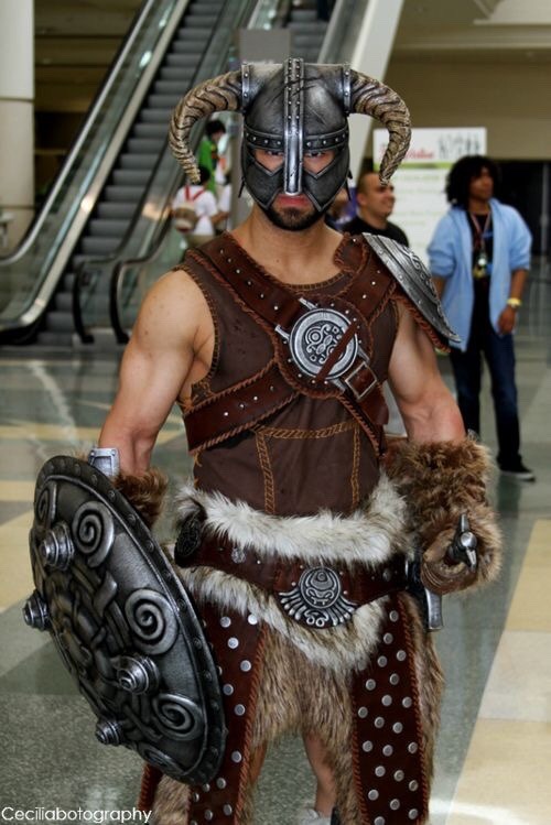 wowitslit: Skyrim cosplayers that killed it!!!