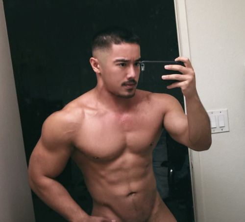 aieaguy:  Just checking my progress… Sorry, full body report for my eyes only.
