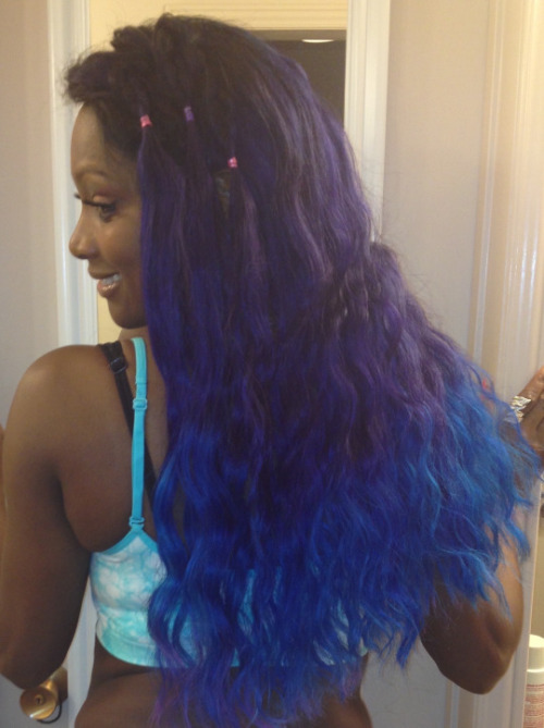 LOOK HOW PRETTY SHE IS! So Monique T. sent us some pictures of her awesome hair for this festival/ra