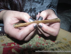 seizethestars:Always rolling blunts