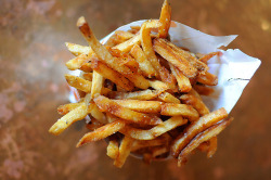 deliciousfood1:  Salted fries 