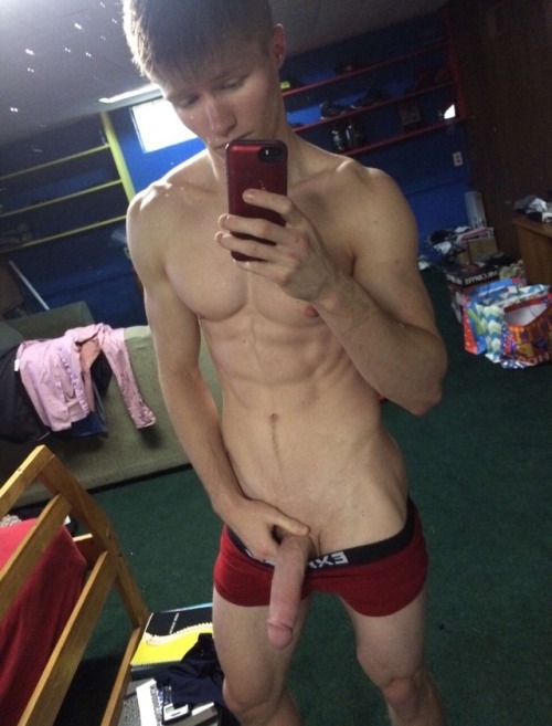 Hot men (and a few twinks!)… ALL with BIG DICKS… It’s the weekly Friday Afternoon Club