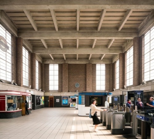 Oakwood Tube Station