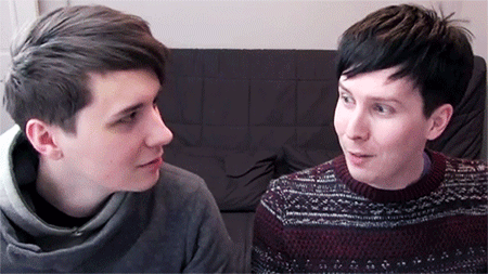 creepy-neko:surprised howellintense sexy stare howelllol howelllip biting howelladoring that awkward