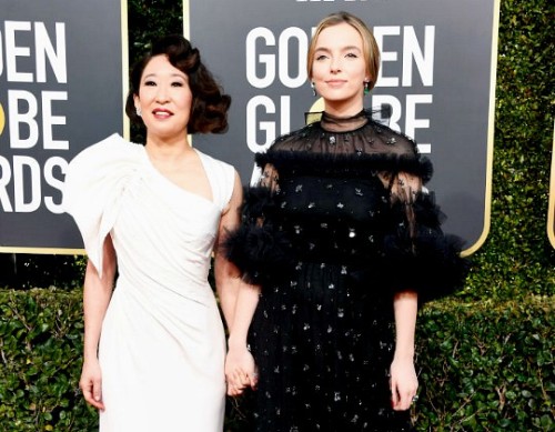 missdontcare-x: Sandra Oh and Jodie Comer attend the 76th Annual Golden Globe Awards at The Beverly 