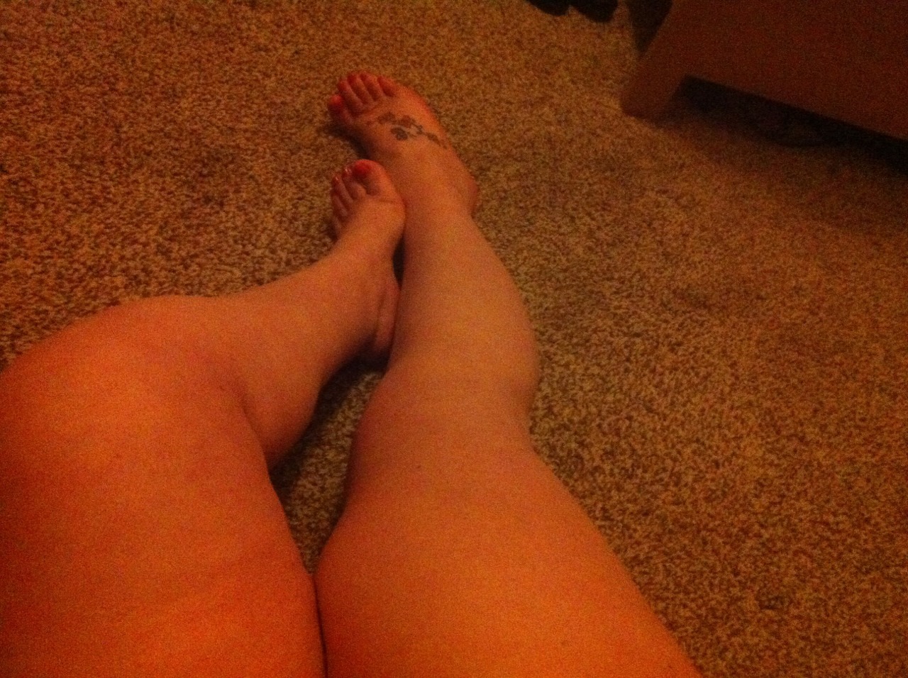 emzmemz88:  New pink pedi 💗❤
