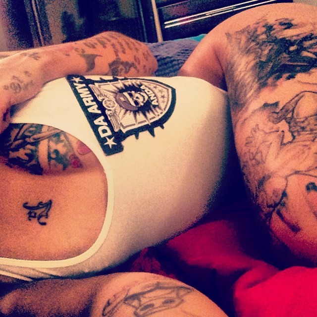 azzstupidphat:  Ellie Sweetz