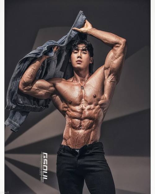 Musclecomposition:bodybuilder, Hong Eu Seung