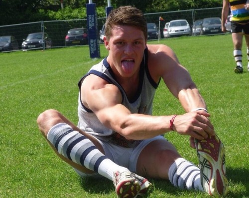 footysocklad:  DAMN! 