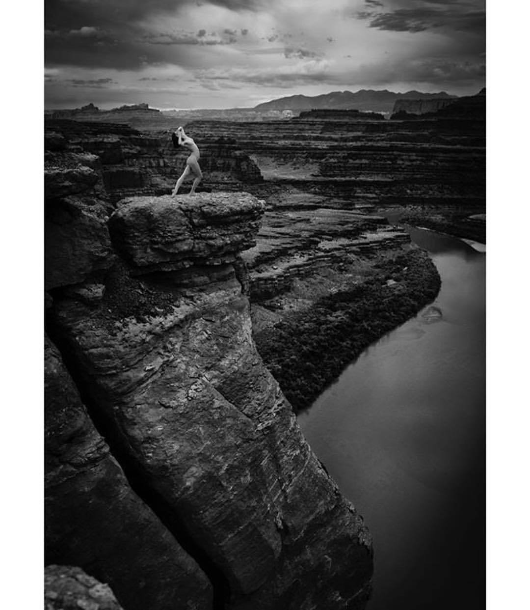 @foto.kammer ãƒ»ãƒ»ãƒ» Courage is not the absence of fear, but the mastery