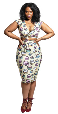 destynnee:  thinkingsavvy:  killerkurves:  soul-asylum in rue107′s Grace Wrap Swim Top &amp; Robin Pencil Skirt  Oh my! This dress would look great on me!! I need it 😩  I’ve said it once, but I’m gonna say it again… I want this dress! 