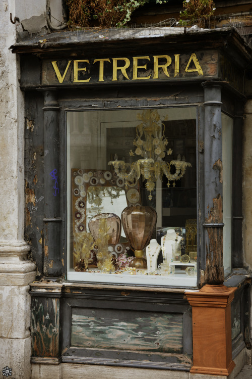 leodowell:  leodowell:  guaizine:  Untitled by male®  #VENICE #ITALY Nov. ‘13   Venice Boutiques.  T