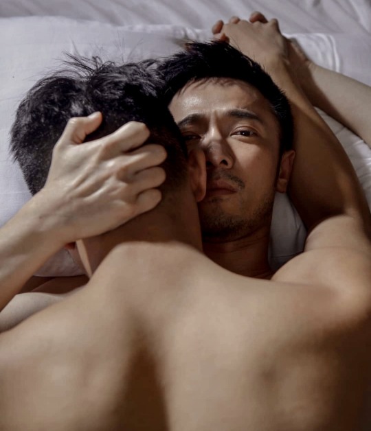 men-with-black-hair:Sure, it’s totally ok to be a slut…Just make sure you’re good at it.ਜੇ ਤੁਸੀਂ ਉਸ ਆਦਮੀ ਨੂੰ ਪਸੰਦ ਕਰਦੇ ਹੋ- ਤੁਹਾਨੂੰ ਉਸ ਨਾਲ ਸੈਕਸ ਕਰਨਾ
