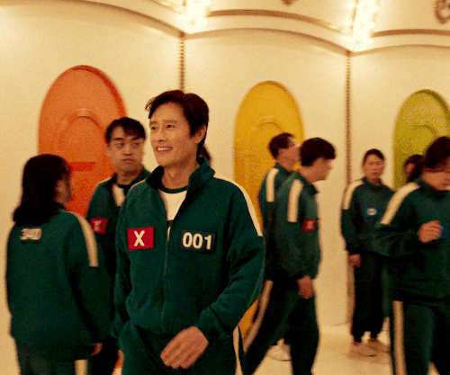 Lee Byung-hun As Hwang Jun Ho