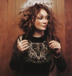 Internalmerriment:sara Gilbert