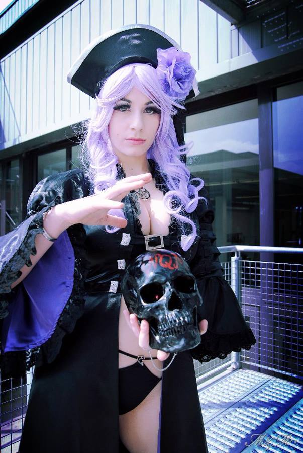 cosplayandanimes:  Emma - Le Chevalier D'Eon source