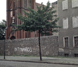 furtho:Graffiti on the Wall, East Berlin, 1965 (via here)