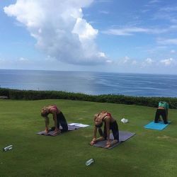 Morning Yoga With @Coconutwomanstyle And @Camyletoe By Miss_Alyssaarce