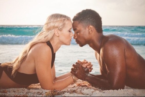 Interracial romantic lovers!Find your married interracial partner here!