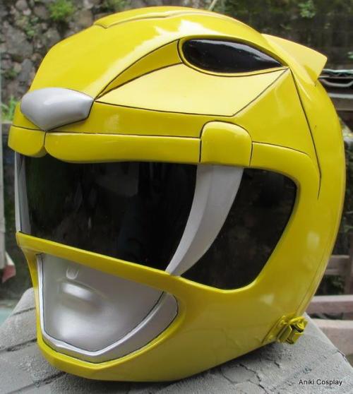karatebugmen:  Aniki Cosplay’s Zyuranger/MMPR Helmets 