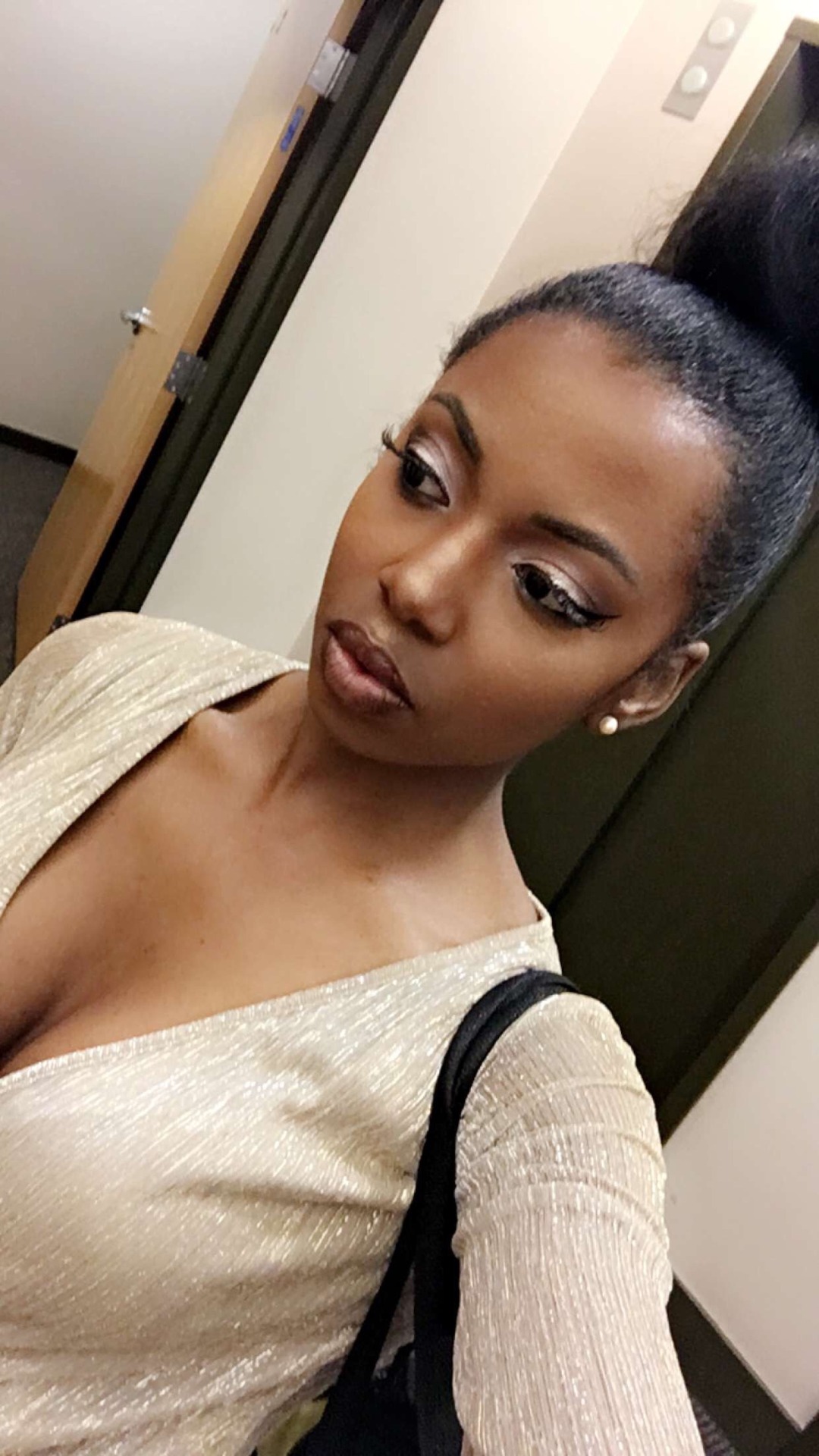 blackgirlsrpretty2:  IG/SC: Love_cashh 