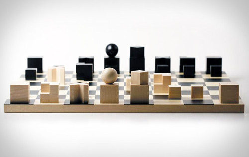 Joost Schmidt, advertising for the Bauhaus chess, 1923. (Photo source on Flickr). The chessmen 
